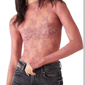 🌺NWT Free People Lady Lux Lace Top